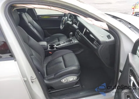 2021 Porsche Macan from USA, damaged, VIN WP1AA2A55MLB18135